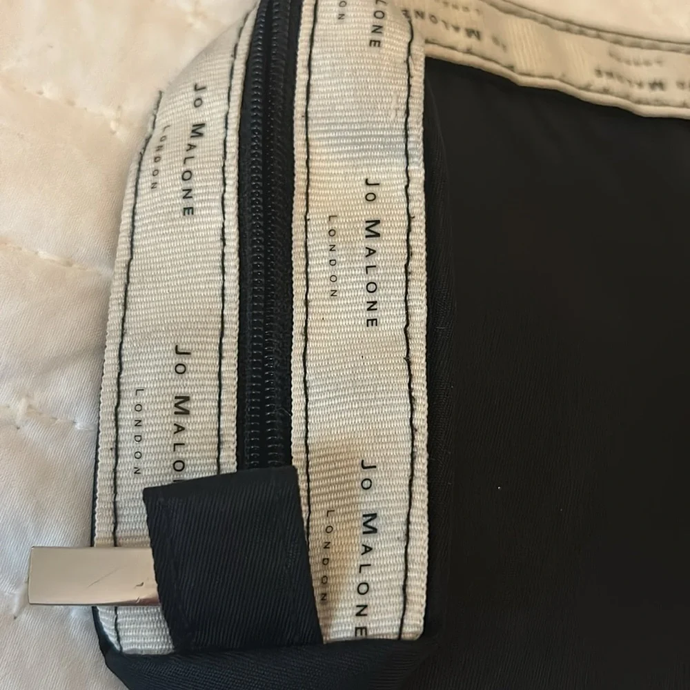 💥2/$10 Jo Malone London small zipper pouch